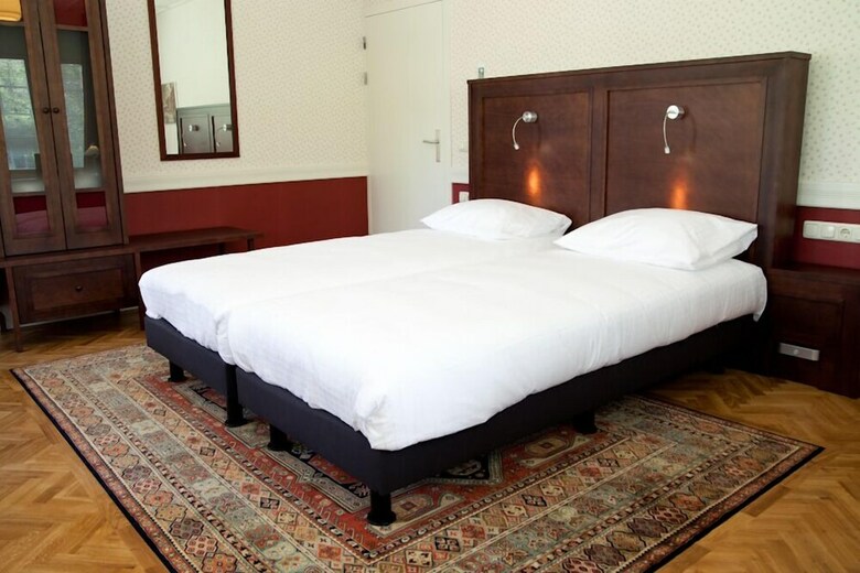 Hotel Konbanwa