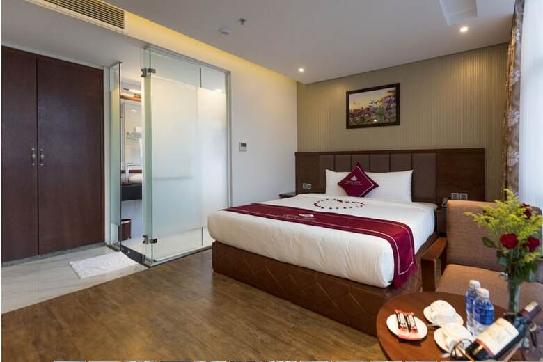 Crystal Hotel