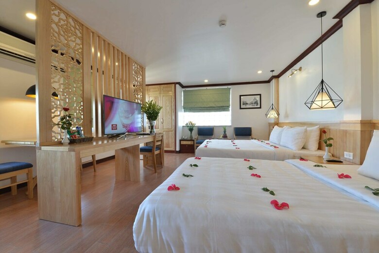 Blue Ha Noi Inn Legend Hotel