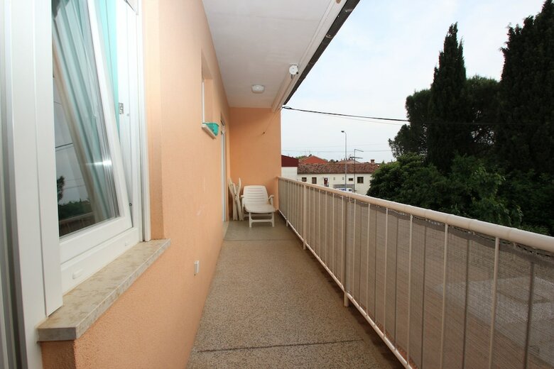 Hotel Guesthouse Emina