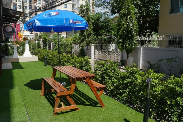 Hotel Q Space Residence