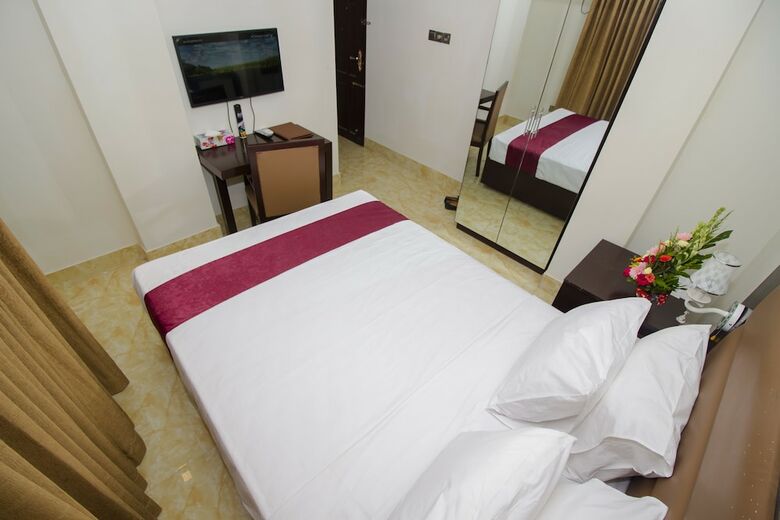 Pacific Lake View Hotel