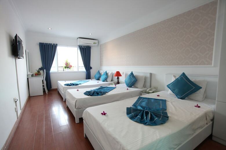 Hostal Hanoi Buddy Inn & Travel