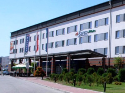 Hotel Express By Holiday Inn