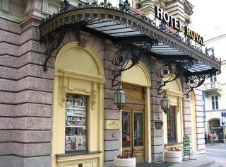 Hotel Royal(.)
