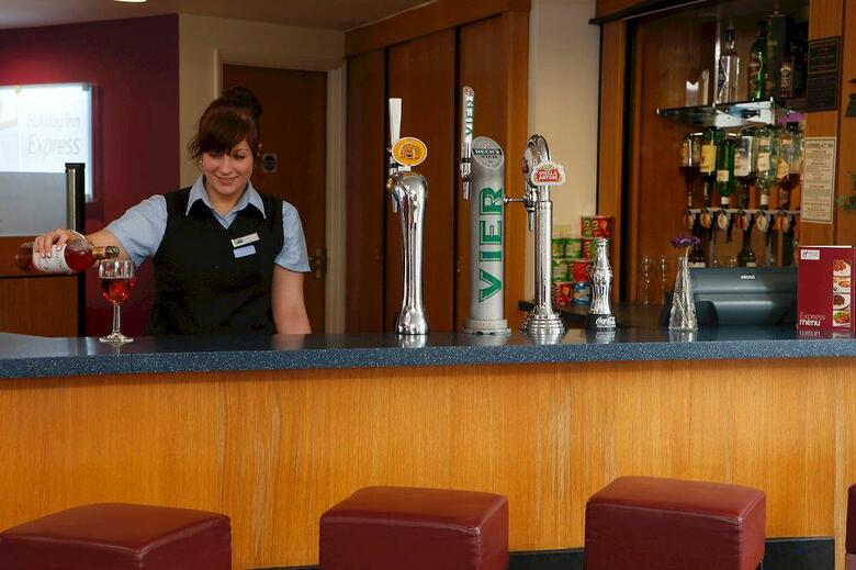 Hotel Holiday Inn Express Bristol City Centre