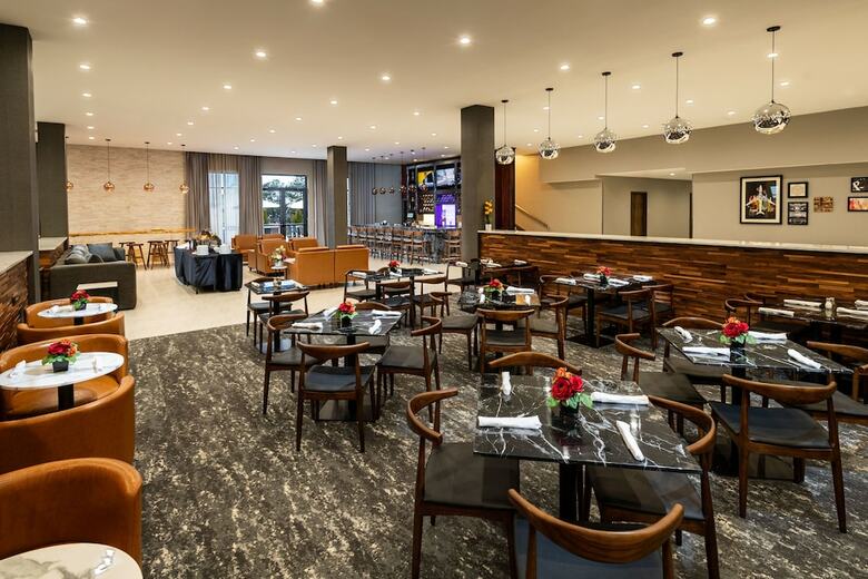 Hotel Four Points By Sheraton Atlanta Airport West