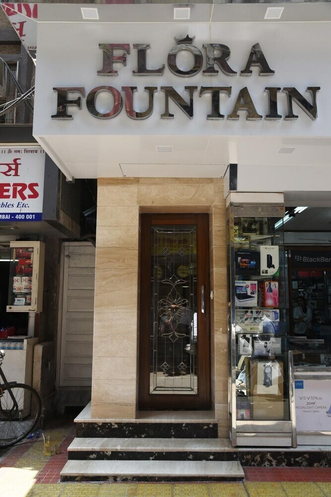Hotel Flora Fountain