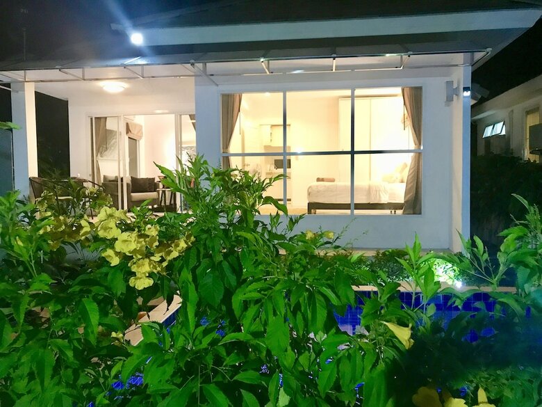 2 Bedroom Pool Villa Walk To Beach