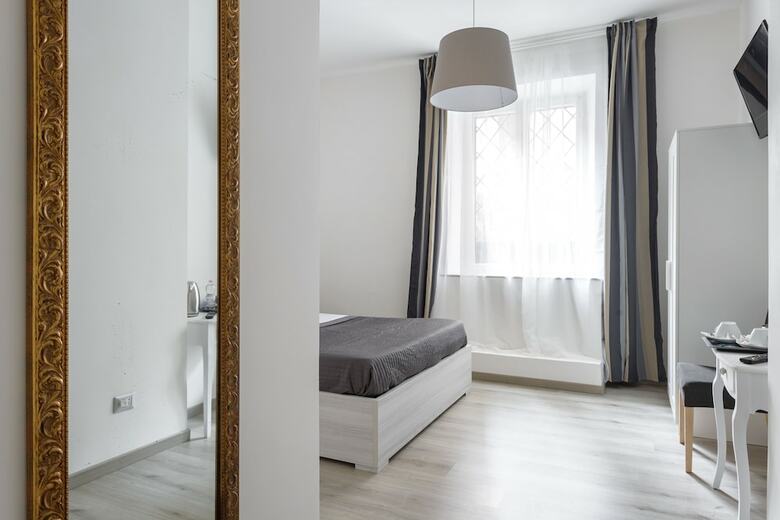 Hotel Angolo Di Roma