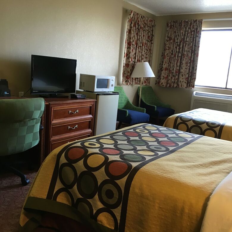 Motel Super 8 By Wyndham Howe
