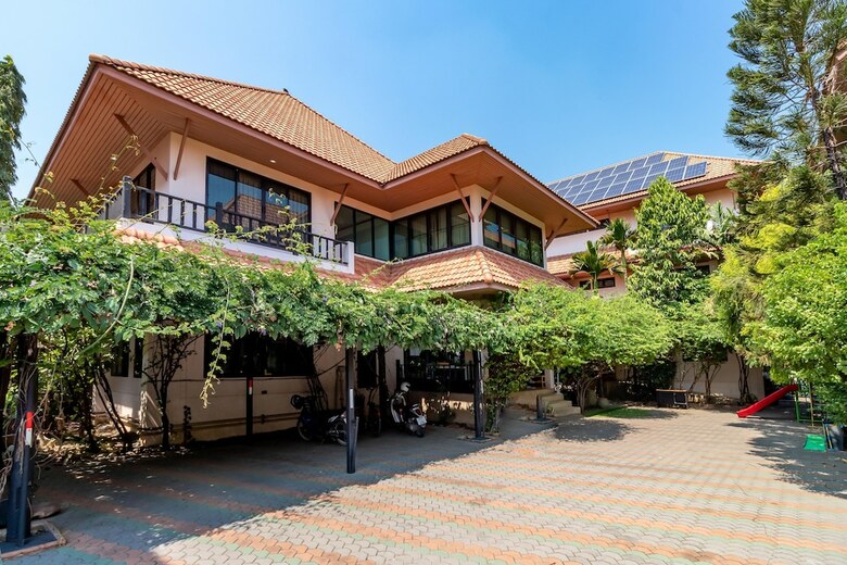 Hotel Primrose Place