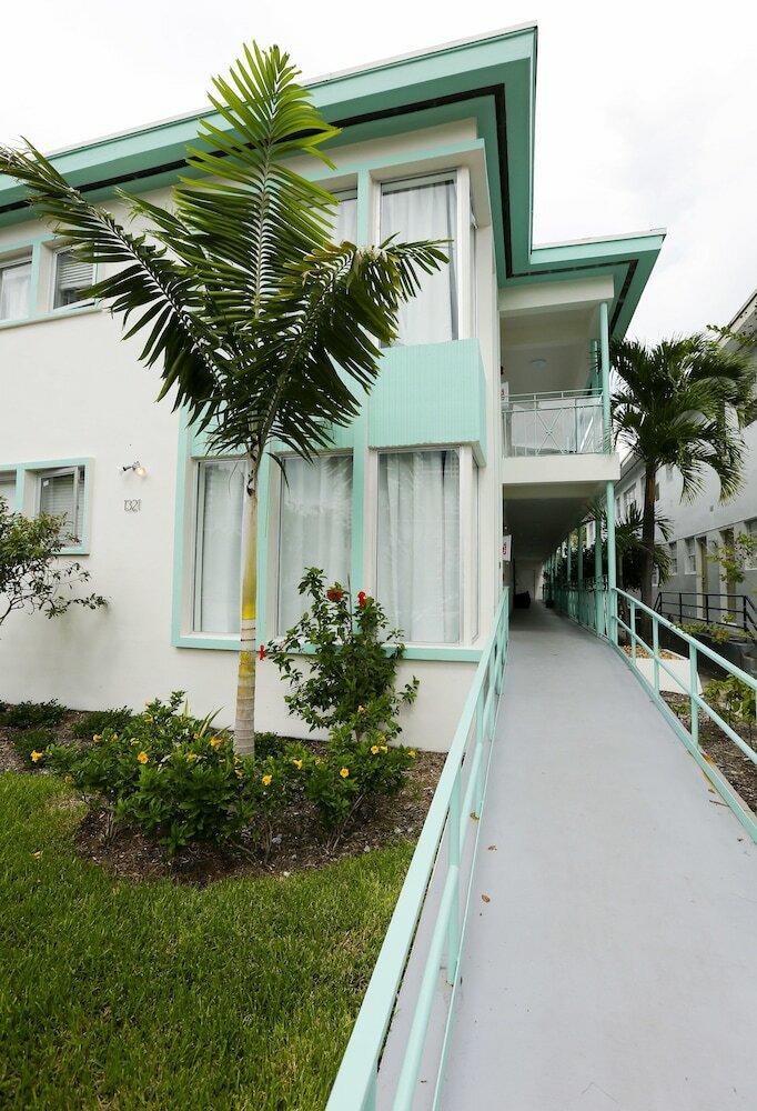 Apartamentos Delfino Suites South Beach By Red Group Rentals