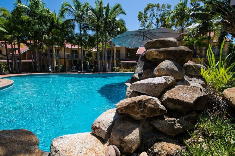 Apartamentos Beach Court