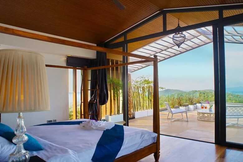 9 Bedroom Sea View Villa Blue