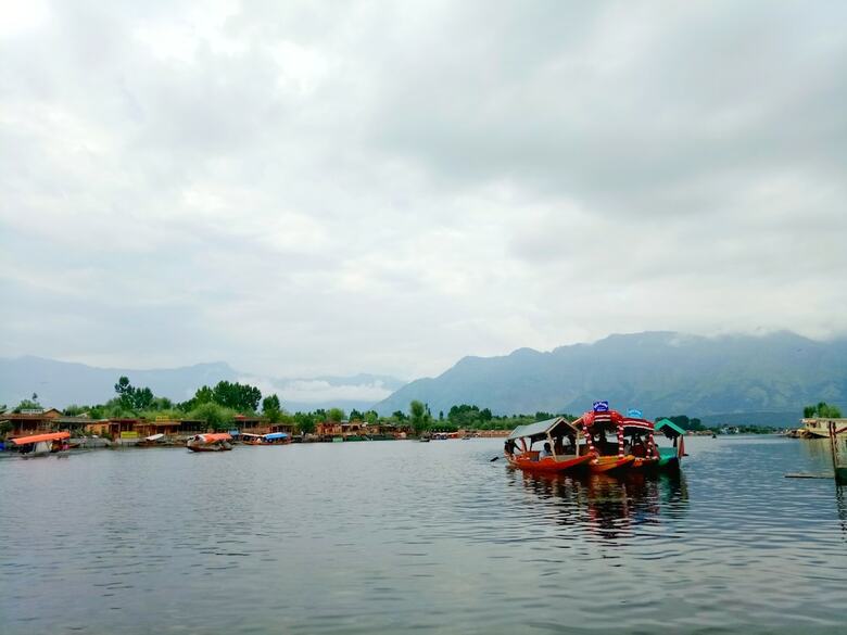 New Bul Bul Group Of Houseboats