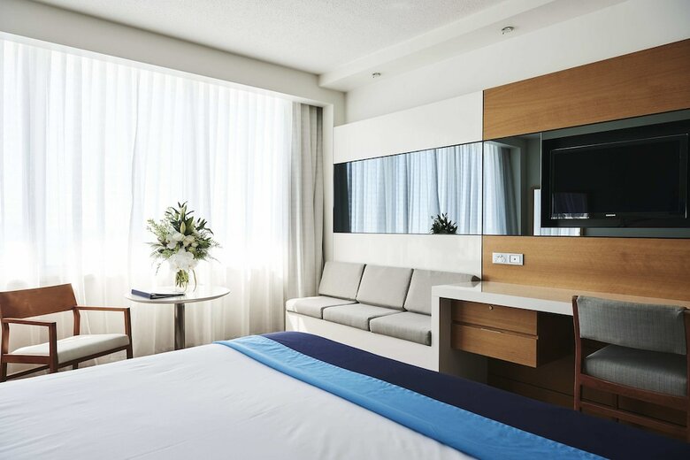 Hotel The Ville Resort - Casino