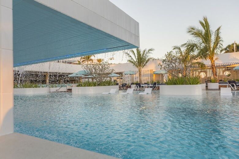 Hotel The Ville Resort - Casino