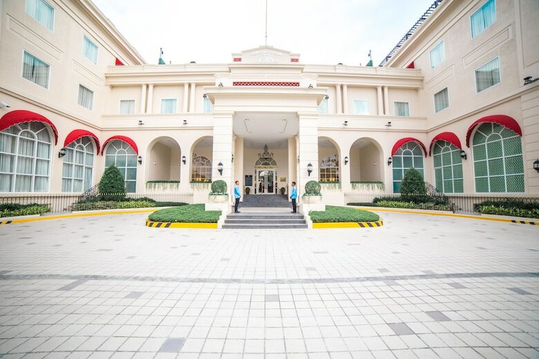 Rizal Park Hotel