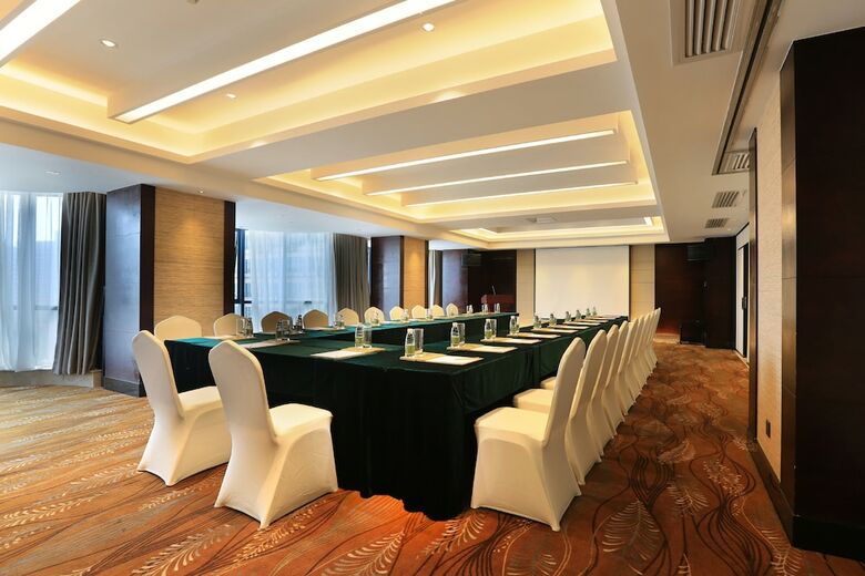 Relaxed Season Hotel Shenzhen Dongmen Branch