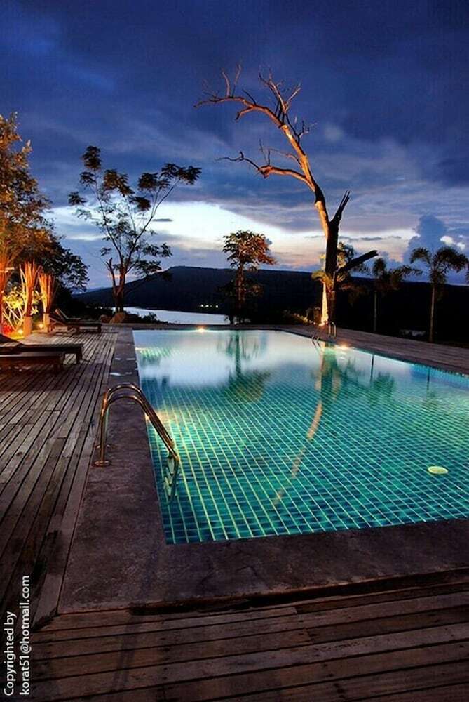 Hotel Suan Muang Porn