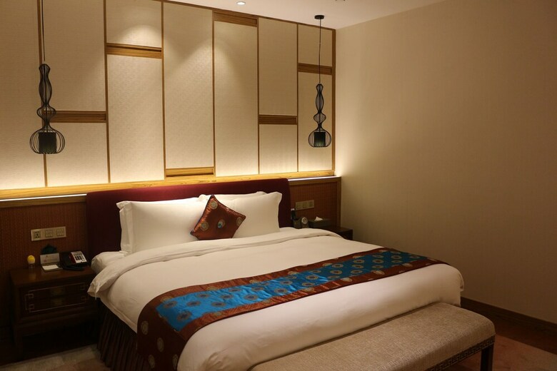 St.potala Hotel