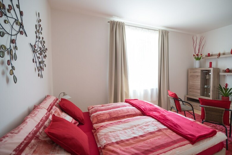 Apartamentos 2 Bedroom Home Close To Prague Castle