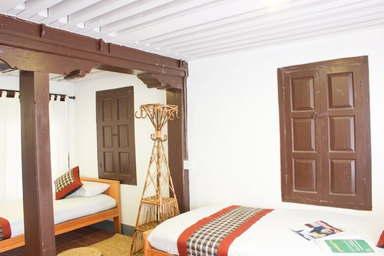 Hotel Hiranya Guest House