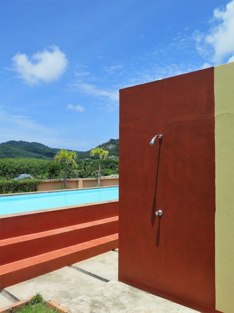 Apartamentos Chaofa West Suites