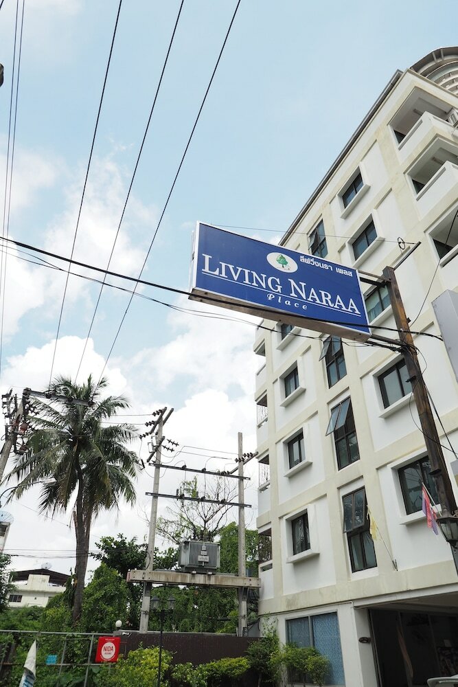 Hotel Living Naraa Place