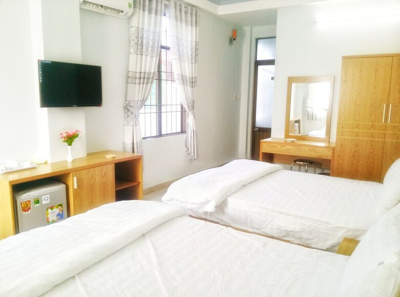 Like Family Hotel