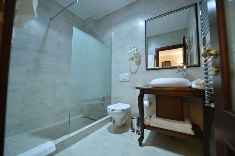 Noblesse Boutique Hotel