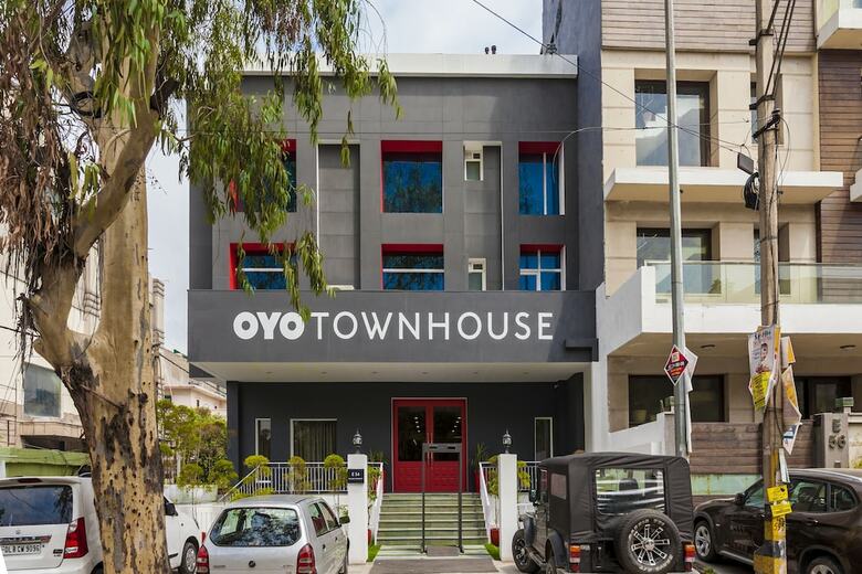 Hotel Oyo Townhouse 008 Greater Kailash