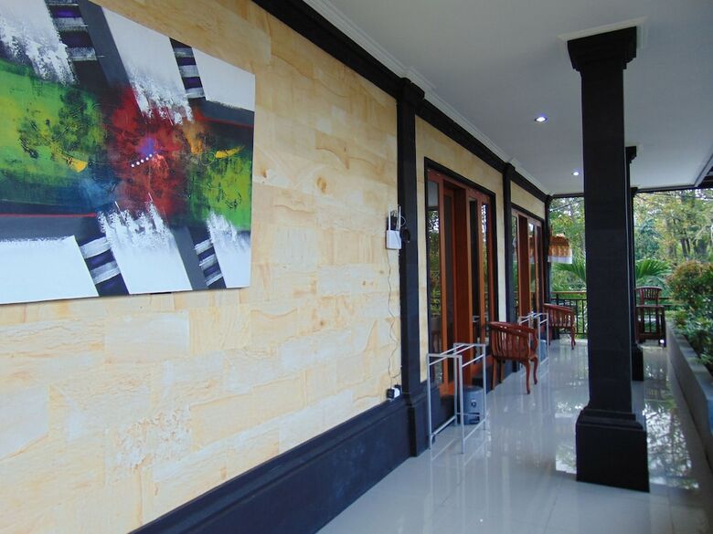 Hotel Dipondok Homestay