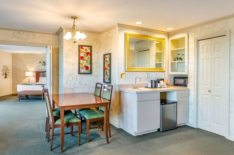 Hotel Quality Inn & Suites