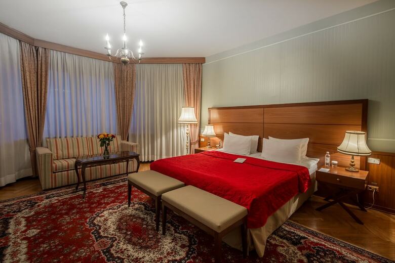 President-hotel