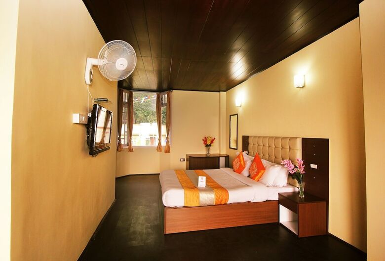Oyo 8701 Hotel Silk Route Residency