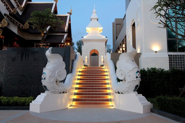 Hotel Maikhao Palm Beach Resort