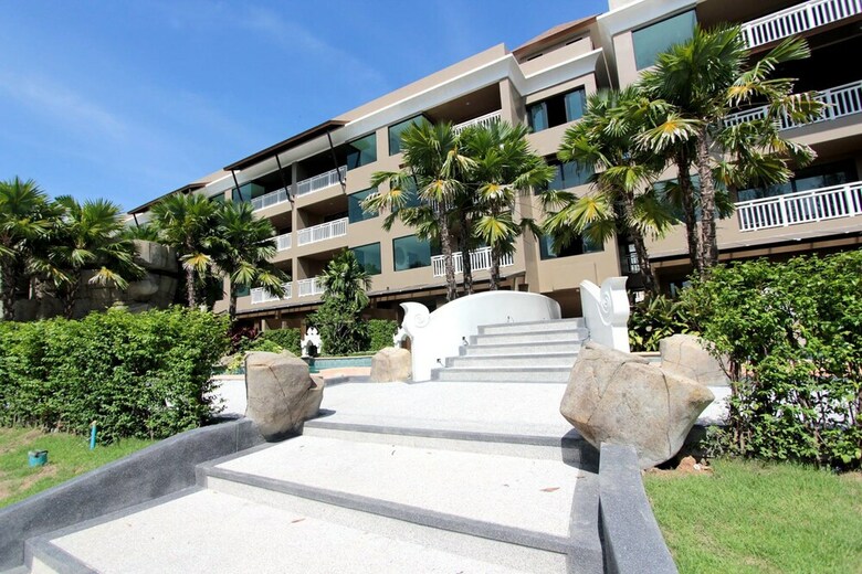 Hotel Maikhao Palm Beach Resort