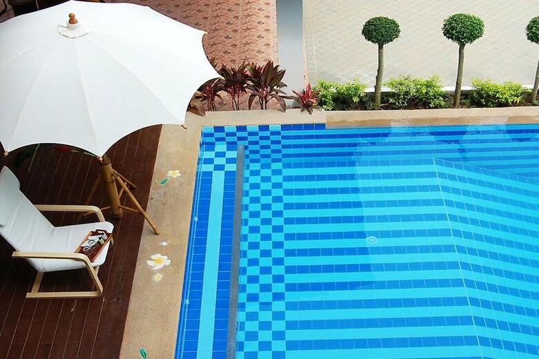 Hotel Nasuk House Cha-am