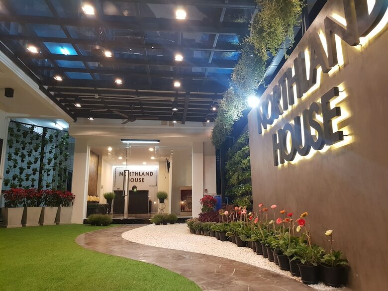 Northland House Hotel