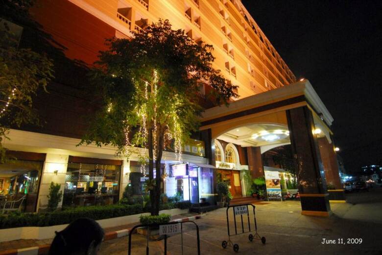 Niran Grand Hotel
