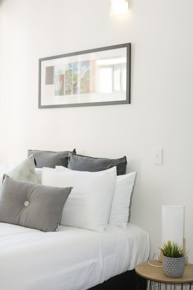Apartamentos Towny - Top Floor Tranquility - 2 Bedrooms