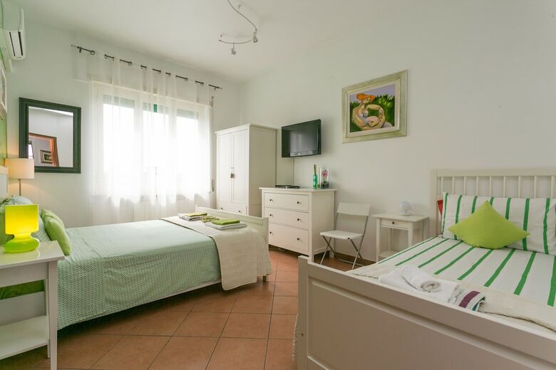 Bed & Breakfast La Duchessa A Roma