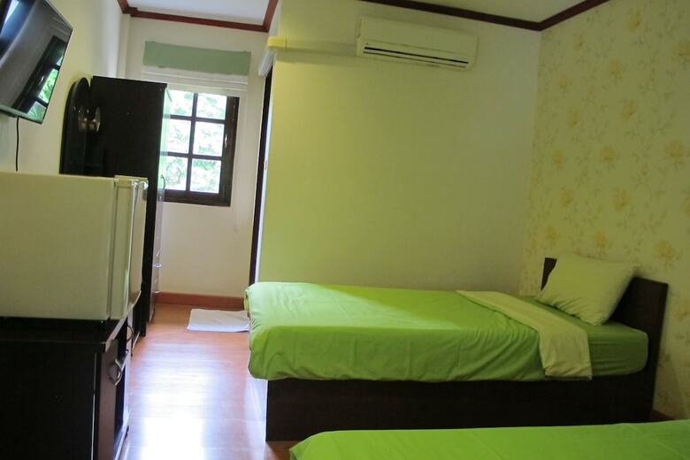 Hotel Koh Sichang Resort