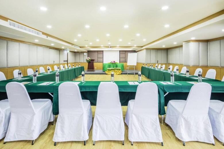 Livotel Hotel Hua Mak Bangkok