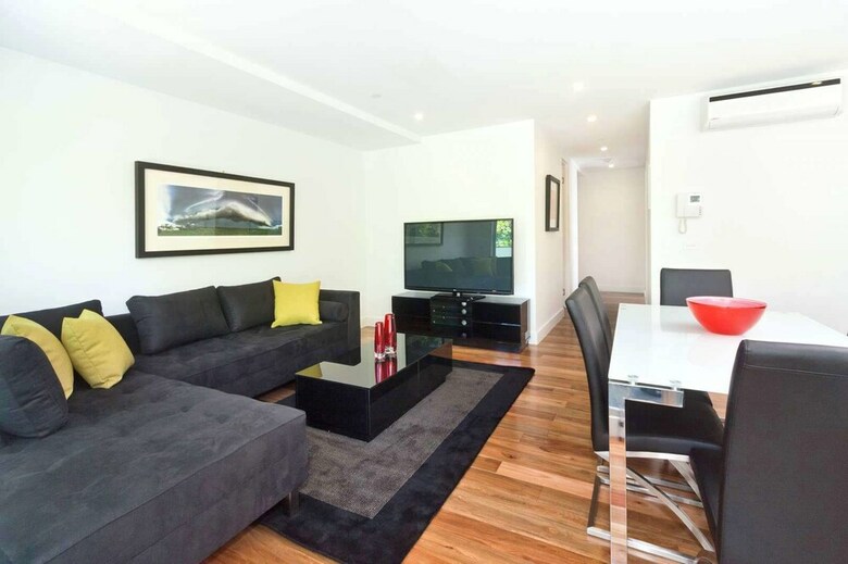 Apartamentos Broadway In Elwood On The Canal
