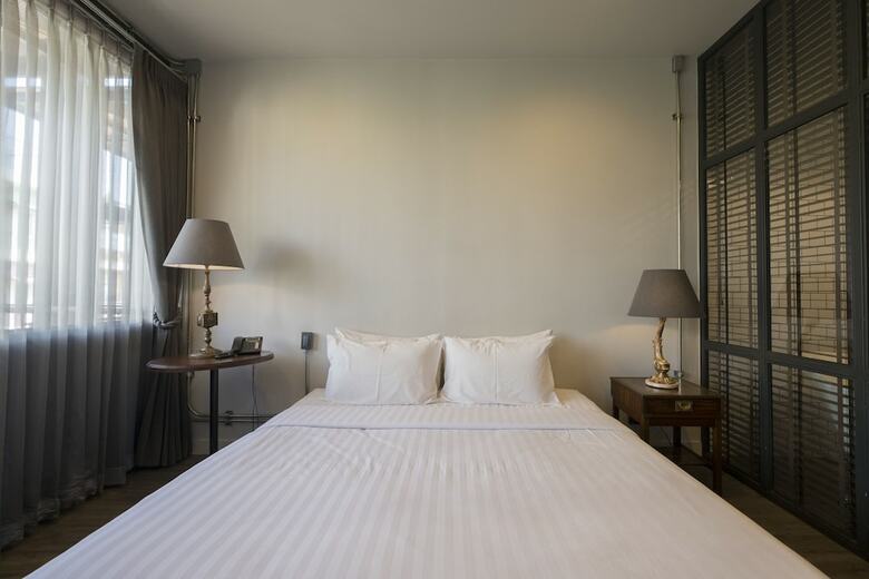 Iron32 Hotel