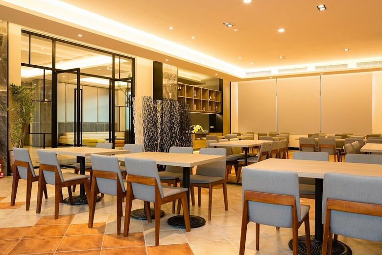 V-hotel Vacation Hotel