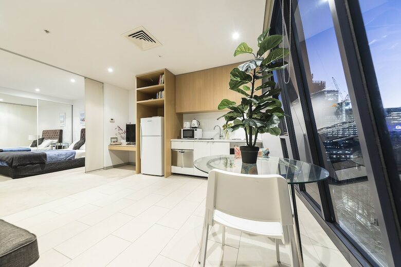 Luxury River Views Apartment